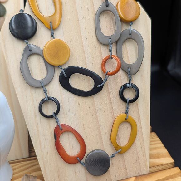 Boho Designer Jewelry Bundle – 11 Pieces – Premier Designs, Tagua Nut & Shell - Picture 5 of 9